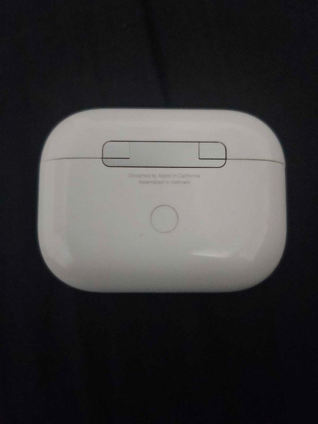 AirPods Pro in General Electronics in Thetford Mines - Image 3