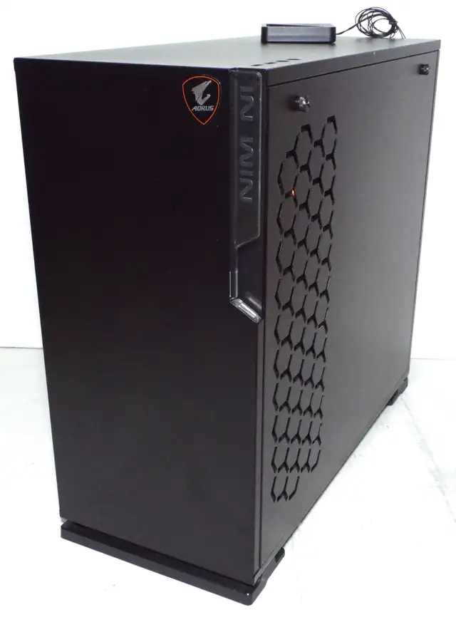 InWin PC Intel i7-8700K RGB, 16GB DDR4, High-End Sound Card etc. in System Components in Markham / York Region - Image 7