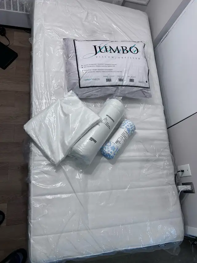 Twin Mattress Frame and Bedding 64639723766274120