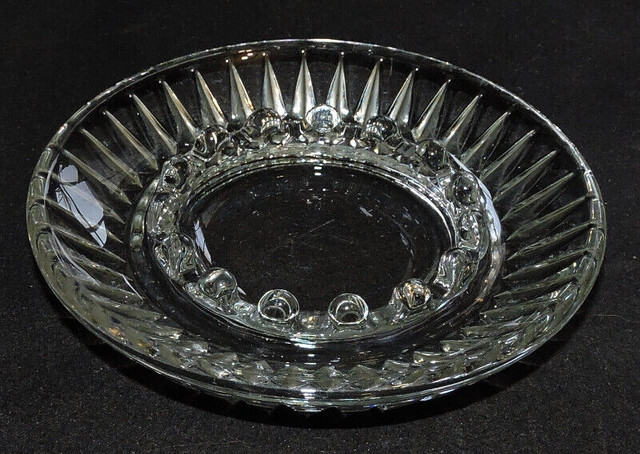Vintage, (1960's) Pressed Glass Sunflower Ashtray in Arts & Collectibles in Ottawa