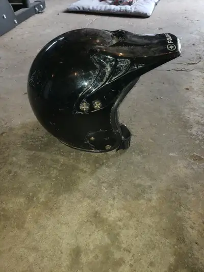 Polaris atv helmet. Size medium.