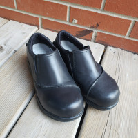 Dakota J-Step Women's Black ATCP Anti-Slip Oxford Shoes