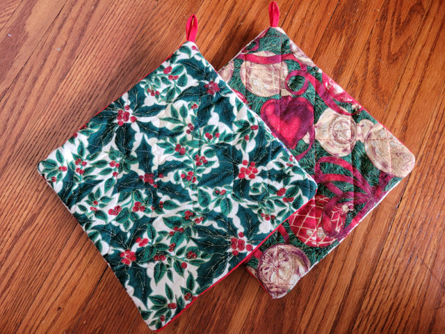 Christmas Pot Holders in Holiday, Event & Seasonal in St. Catharines