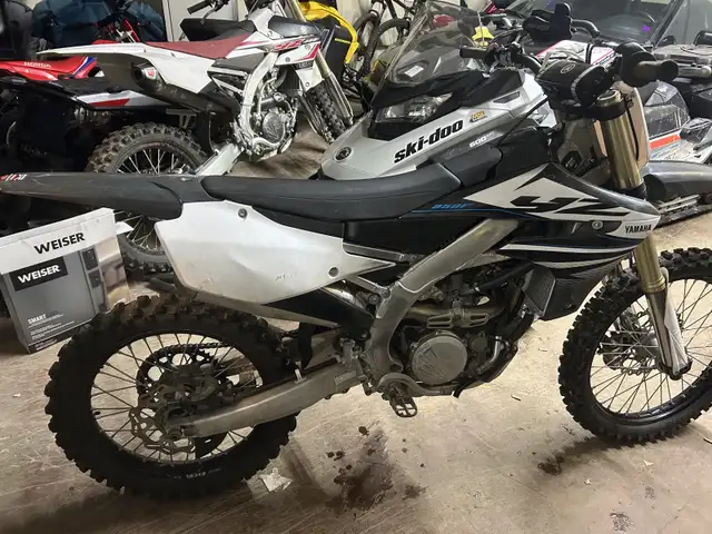 Yz 250f 2020 in Dirt Bikes & Motocross in Edmundston - Image 2