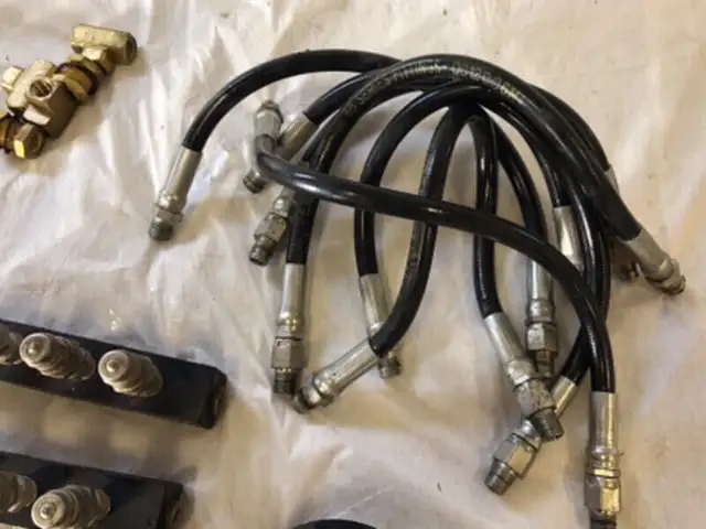 Hydraulic Components in Other in Timmins - Image 6