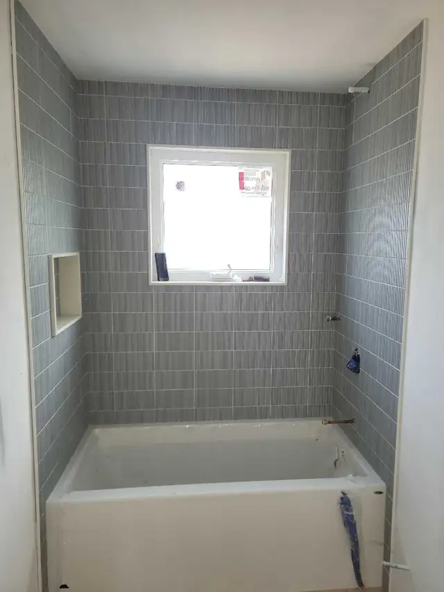 Tile Installer556111386075484166