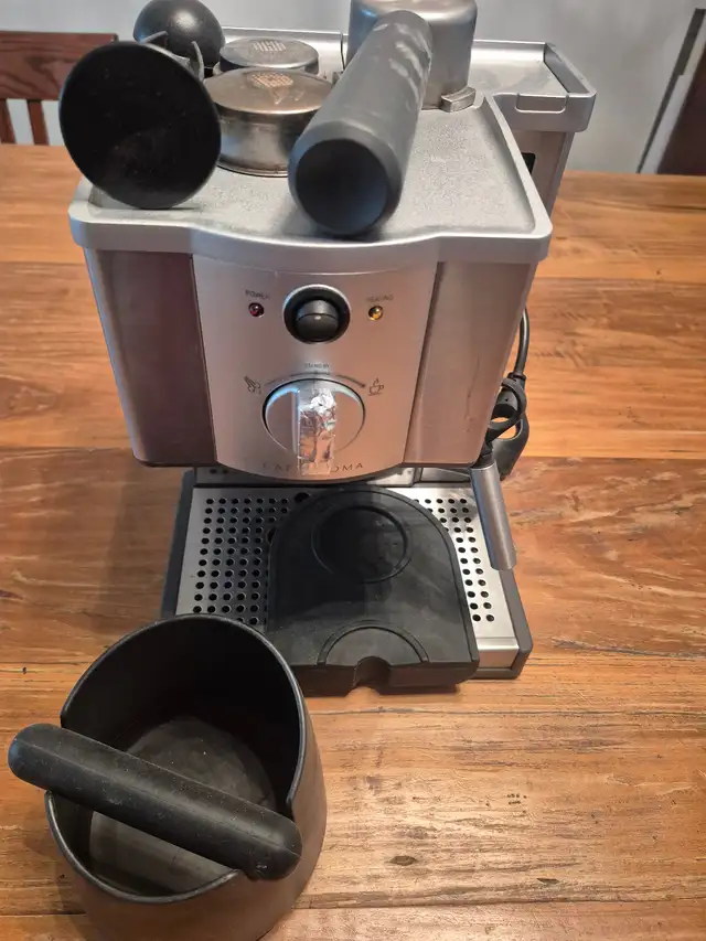 Breville - Cafe Roma Machine in Coffee Makers in City of Toronto - Image 4