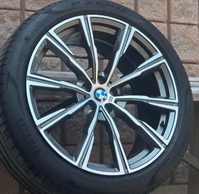 NEW FORGED 21"BMW X5/ X6- 740M reps(5x112)+Used Pirelli RFT Set of brand new 21 inch FORGED BMW Styl...