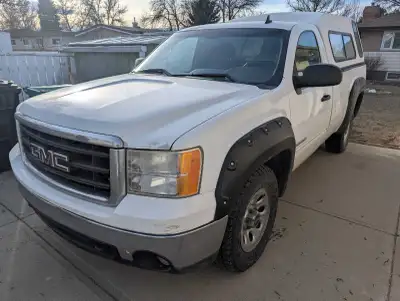 Single cab (3 seats) Long box 2 WD 5.3l V8 Vortec Locking Topper New Certified RidgeTrek Tires (less...
