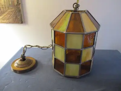VINTAGE TIFFANY STYLE HANGING CEILING FIXTURE-COLLECTIBLE! NICE!, View more