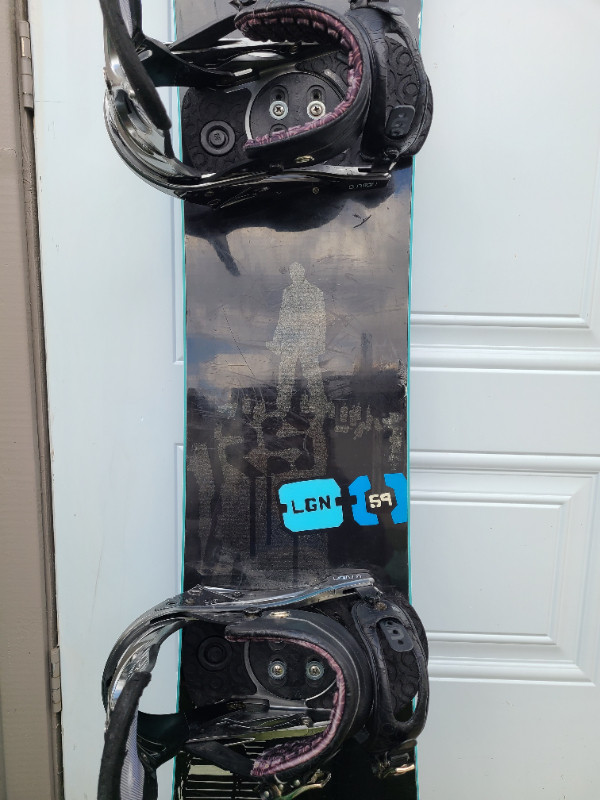 Rossignol 159cm snowboard with Burton bindings in Snowboard in Edmonton - Image 3