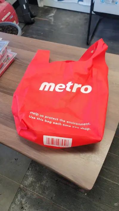 Free Stuff - New Grocery Bags QTY. 25 plus, View more