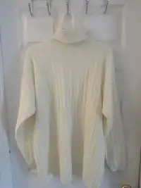 L or XL White turtleneck sweater