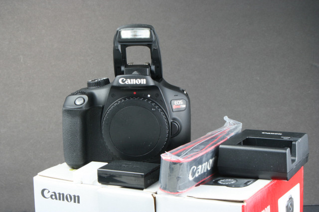Canon EOS Rebel T100 / 4000D WIFi DSLR camera body, as NEW in Cameras & Camcorders in City of Toronto - Image 2