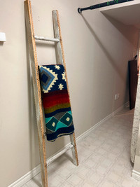 Decorative blanket ladder