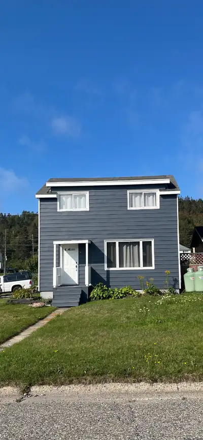 House for rent 4 bedroom 2 bathroom home for rent. Fenced in backyard with 2 sheds for storage. Firs...
