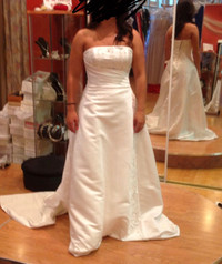 Size 10 wedding dress 
