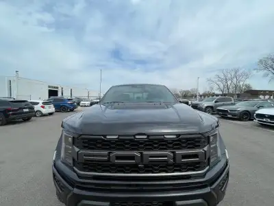 22 Raptor 801A Blue Interior Pkg 37 Pkg Panoramic Moonroof Tailgate Step Only 42,222KM Carfax Claen...