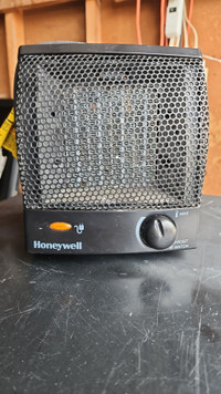 Selling Honeywell Mini Heater For Sale !!!