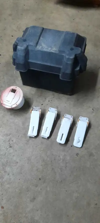 Have some campers/travel trailer parts: vent, battery box and smalls. Came of 1995 Skamper tent trai...