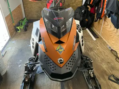 2010 SkiDoo Summit X800R Ptek, 154” track, electric start,recent carb clean, gas caddy, full skid pl...