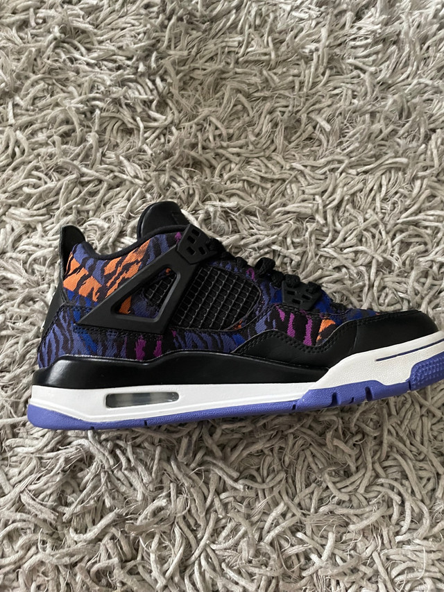 Jordan 4 “Rush Violet” in Men's Shoes in Markham / York Region - Image 3