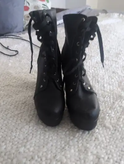 Black Boots, View more