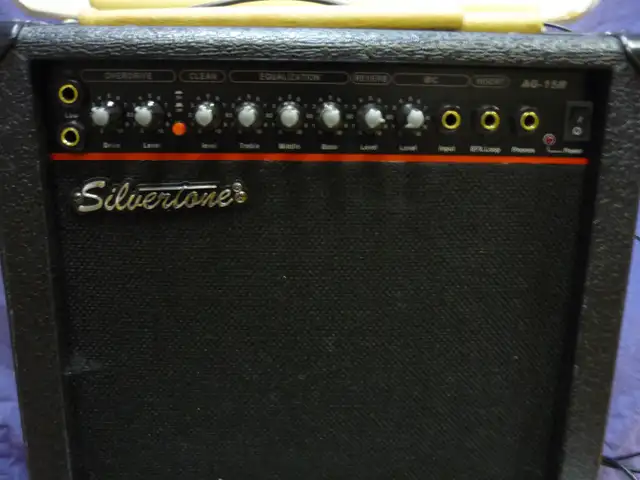 Drum pads and amplifier in Drums & Percussion in Vernon - Image 5