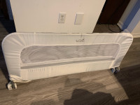 Toddler bed railing 