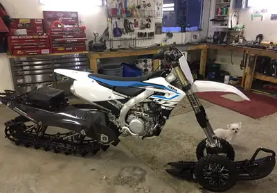 Bought new in 2019, runs and works great, low hours and comes with a lot of accessories