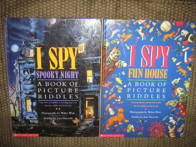 I SPY SPOOKY NIGHT AND FUN HOUSE BOOK LOT in Children & Young Adult in Belleville