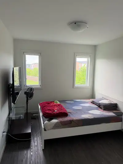 Spacious 3-Bedroom, 2.5-Bathroom House for Rent – Available July 1 Beautiful and well-maintained 3-b...