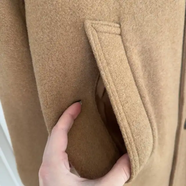 Gap Wool Coat in Men's in Calgary - Image 7