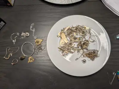 925 SILVER, SCRAP AND JEWELRY.  333.11 GRAMS, View more