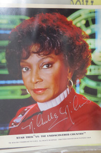 Star Trek  - Nichelle Nichols - Comm Officer Uhura Autograph