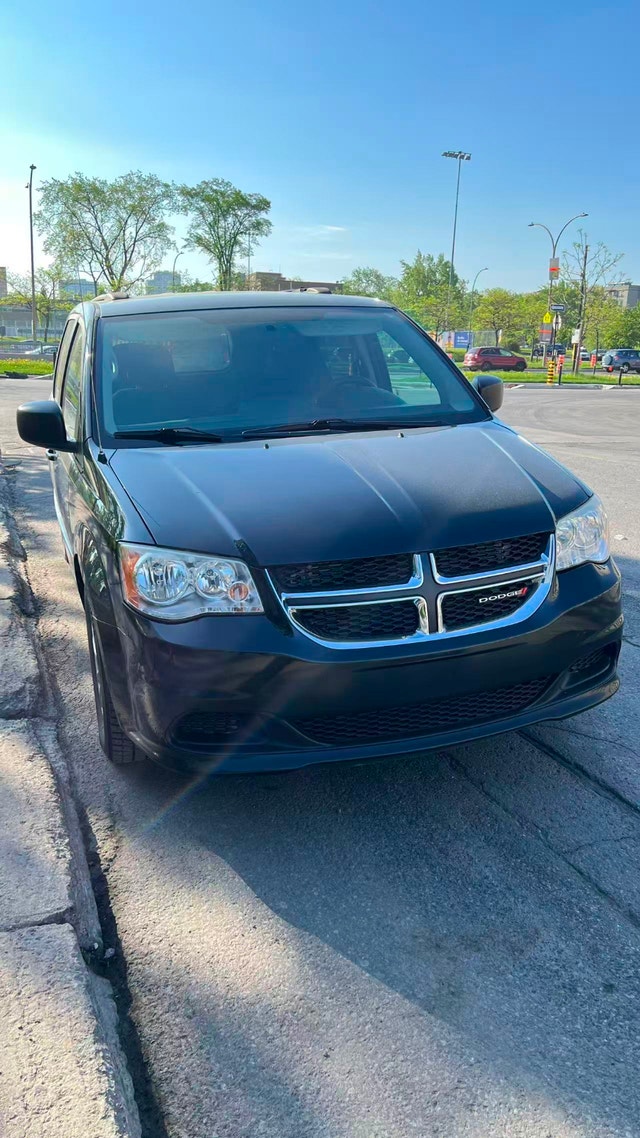 2013 Dodge Grand Caravan en bonne condition/in good condition