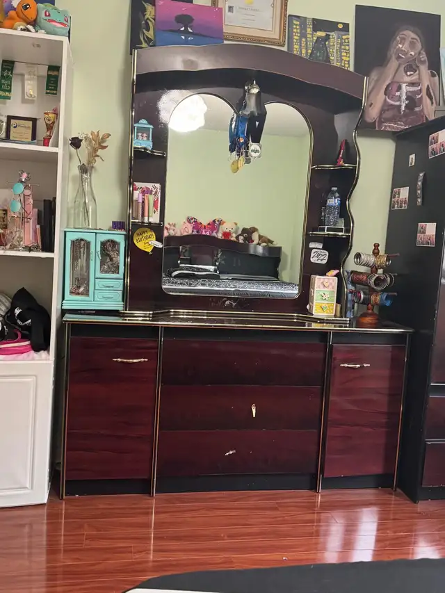 Bedroom set in Multi-item in Mississauga / Peel Region - Image 3