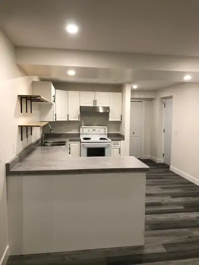 2 bedroom basement suite available for May 1st. Located in upper Aberdeen, this full basement suite...