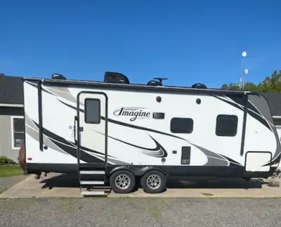 Bought brand new, wife and I enjoyed years of travelling. Getting to old to trailer and need gone. P...
