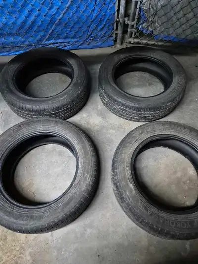 Four Yokohama Geolandar 225/60 R17 tires. Driven 30k km. Good condition.