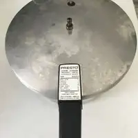 Vintage Presto pressure cooker