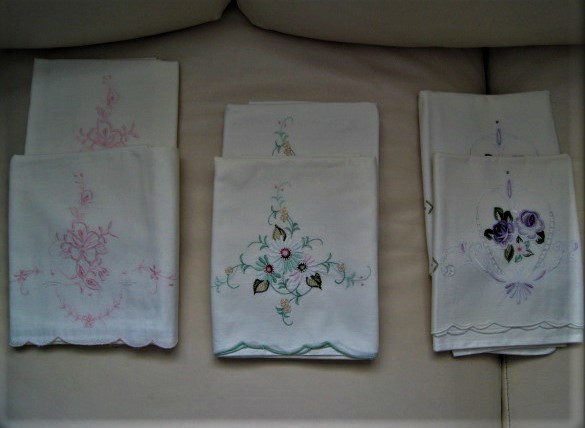 Vintage Embroidered Pillowcases on 100% Cotton in Bedding in Oakville / Halton Region