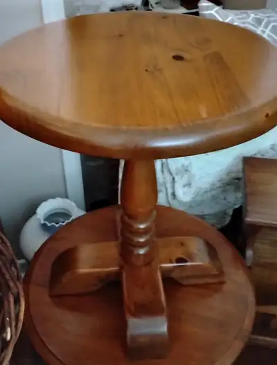 Round Pine Coffee/Side Table, View more