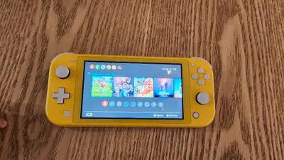 DEUX NINTENDO SWITCH LITE, View more