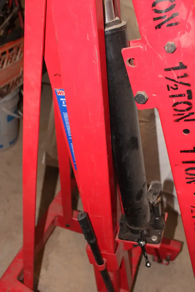 Westward ECF2 Engine Crane Hoist Lift 2 Ton in Other in Vernon - Image 5