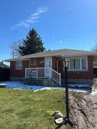 1 large bedroom minutes away from Fanshawe College 
