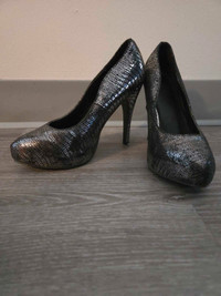 Women's Shoes - Heels - Size 7