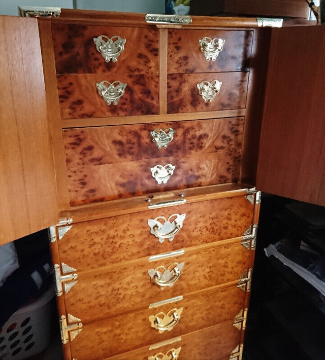 Asian Oriental Dresser Cabinet Solid Wood Brass Butterflies in Arts & Collectibles in Oshawa / Durham Region - Image 2