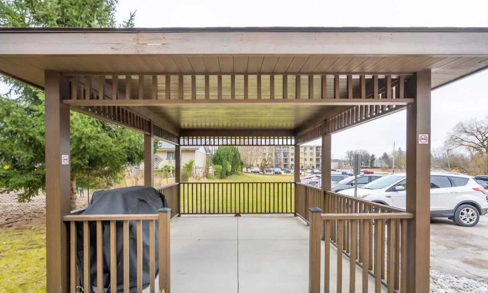 1 Bedroom Condo available December 1st 2