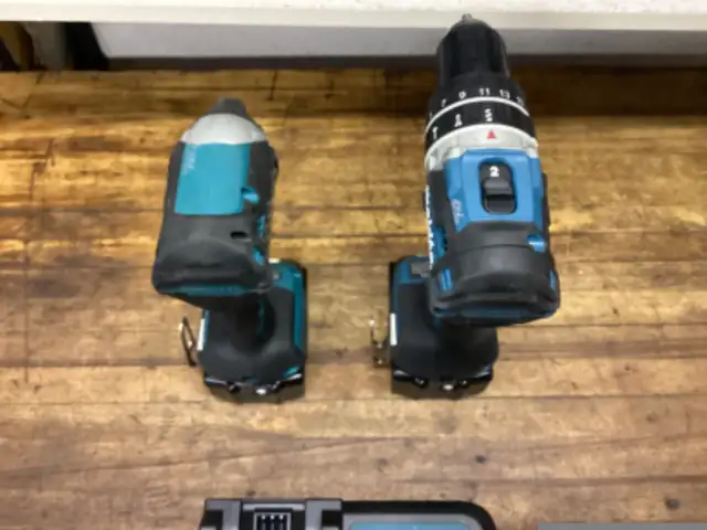 MAKITA LXT 18 VOLT BR. IMPACT DRIVER and 1/2” HAMMER DRILL KIT in Power Tools in Barrie - Image 11